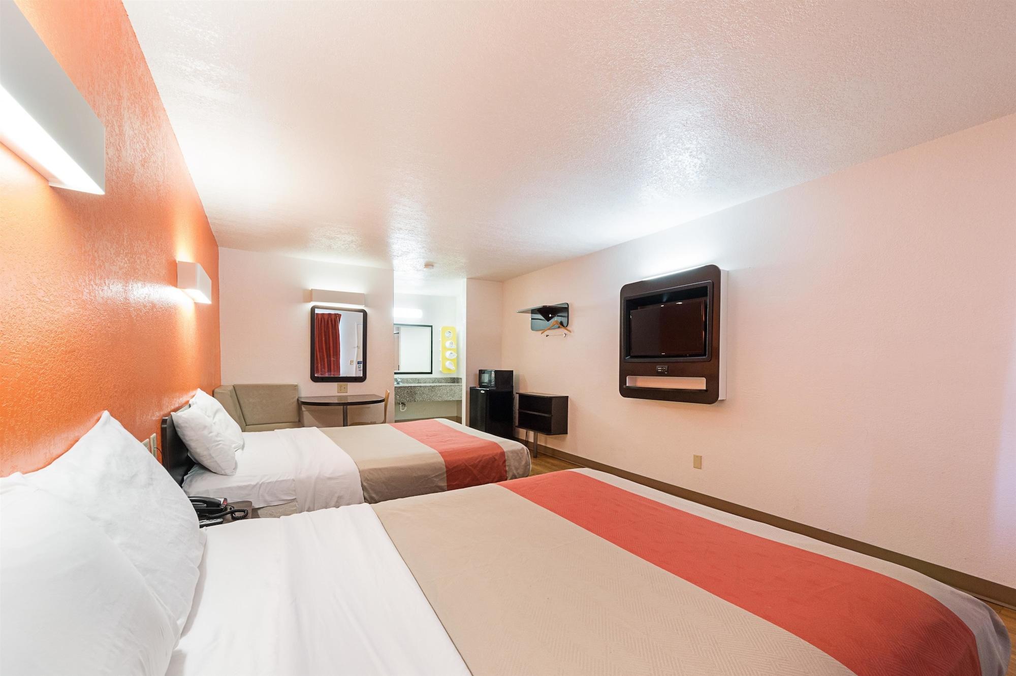 Motel 6-San Antonio, Tx - Fiesta Trails Bagian luar foto