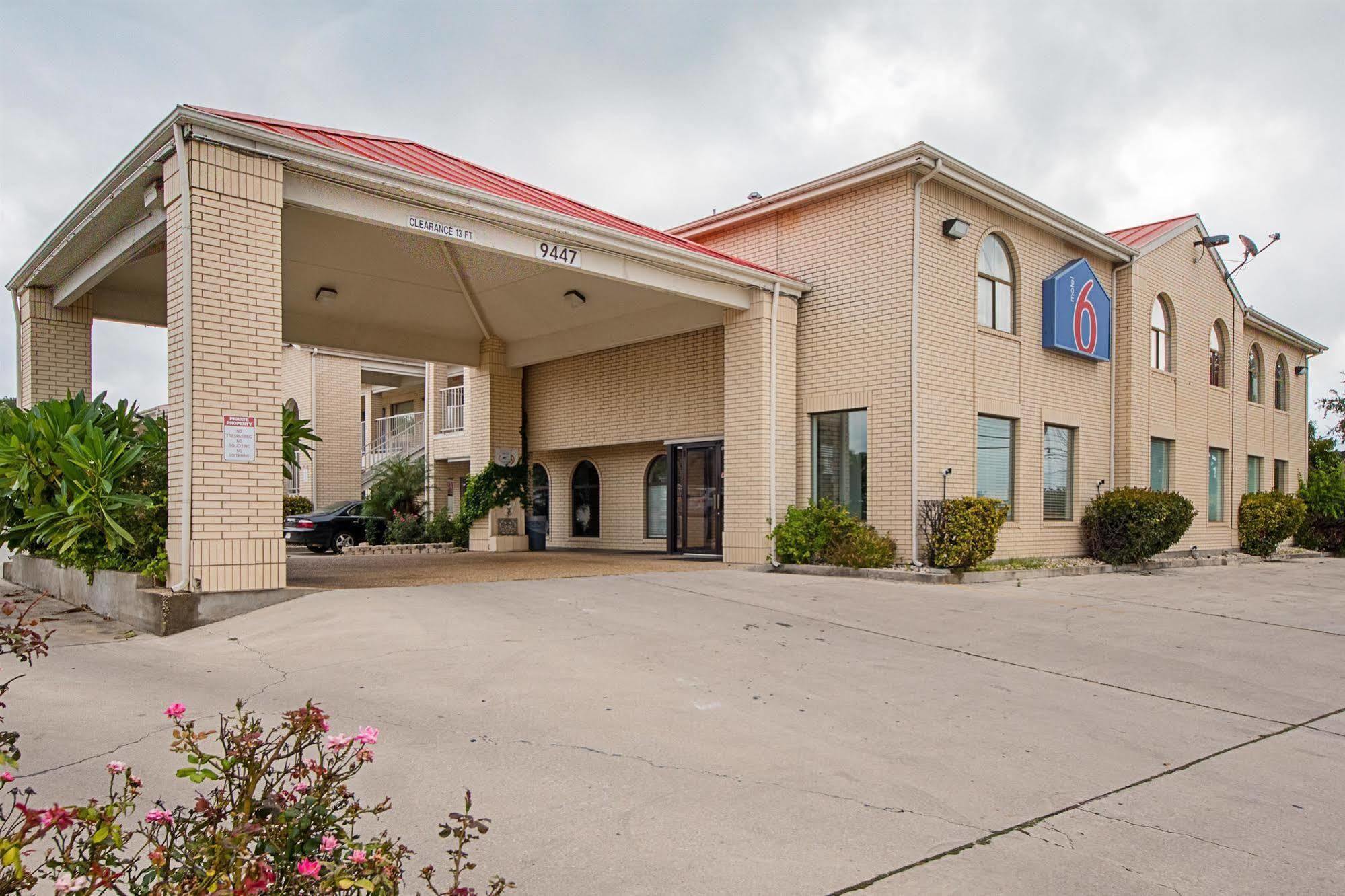Motel 6-San Antonio, Tx - Fiesta Trails Bagian luar foto